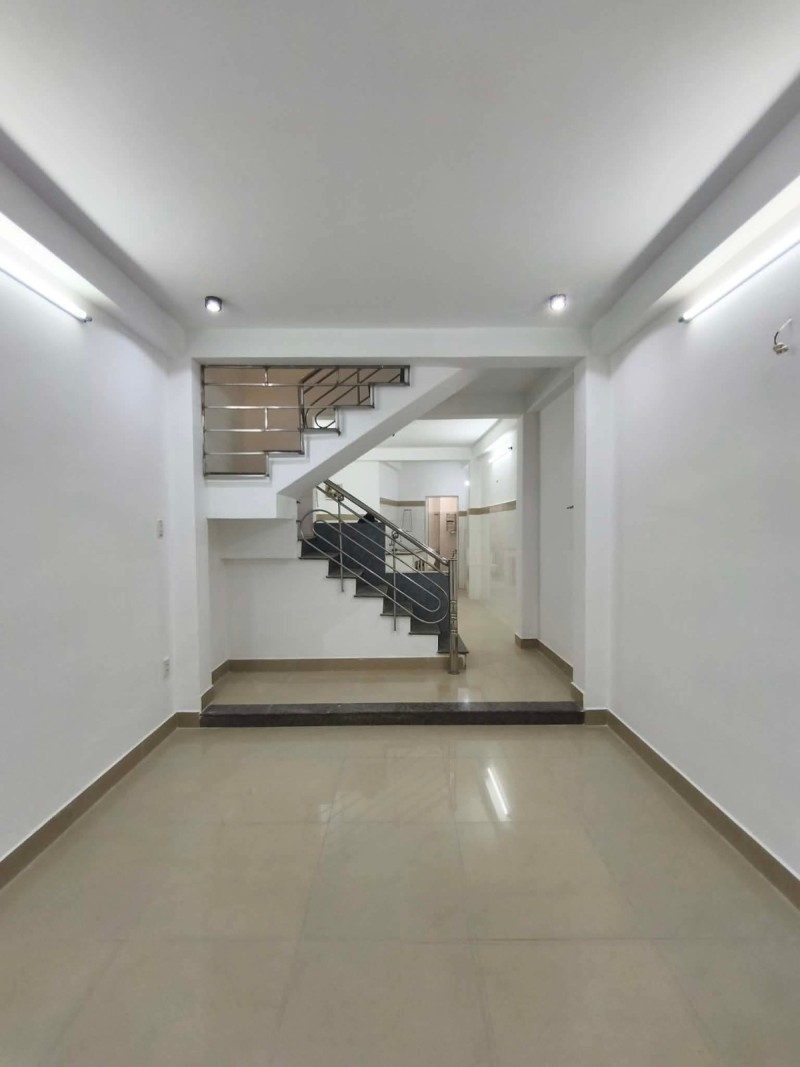 ♥  Kiệt Trần Cao Vân 37m2, 3 tầng đúc, 3PN, hơn 3 tỷ