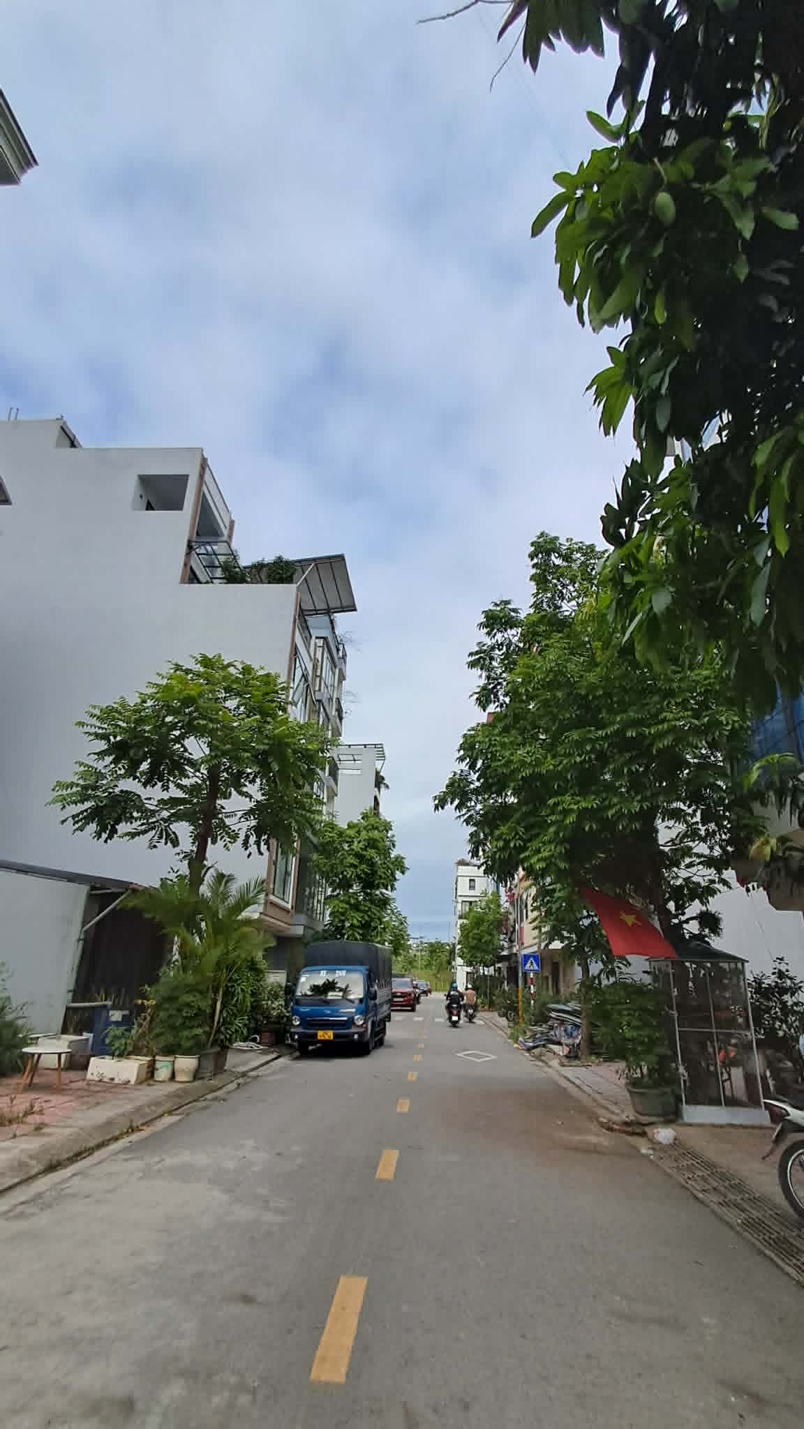 BÁN NHÀ THẠCH BÀN 75M2- 6 Tầng THANG MÁY- OTO TRÁNH ĐỖ- 17.x tỷ-1
