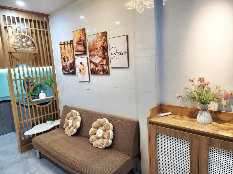 ♪ Nhà kiệt 142 gần MT Điện Biên Phủ 31m2, 2 tầng, full nội thất 2.x tỷ
