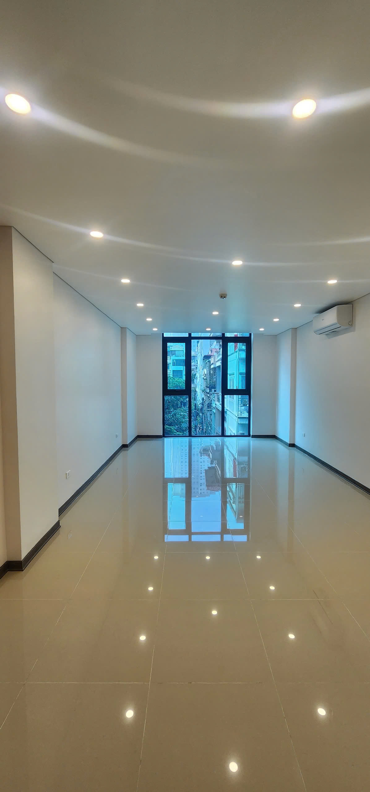 CHO THUÊ NHÀ 1 HẦM+7 TẦNG, CÓ THÁNG MÁY, 55M2