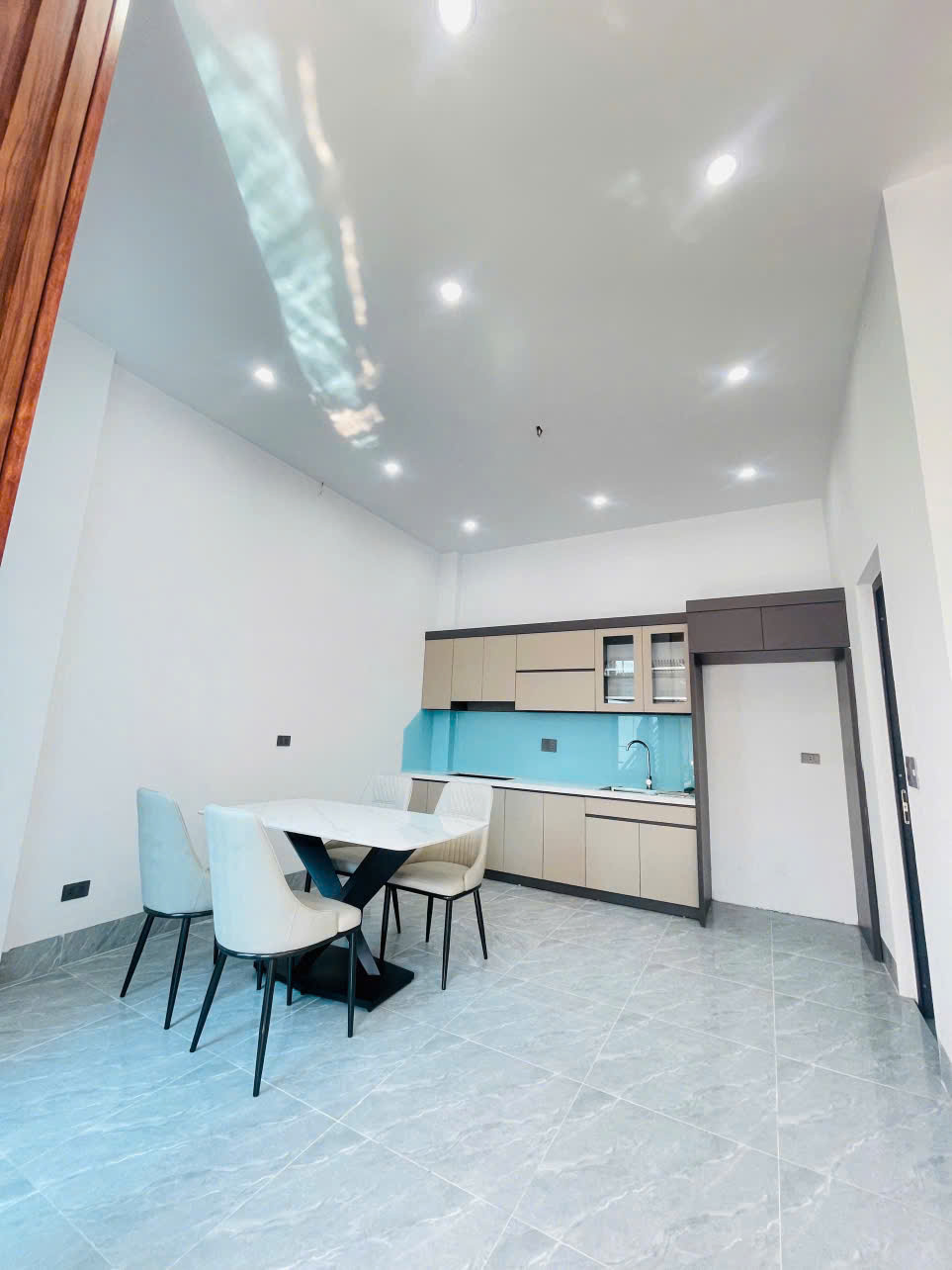 Nhà góc 3 tầng Việt Hòa – ô tô đỗ cửa – full nội thất – giá 2,x tỷ-4
