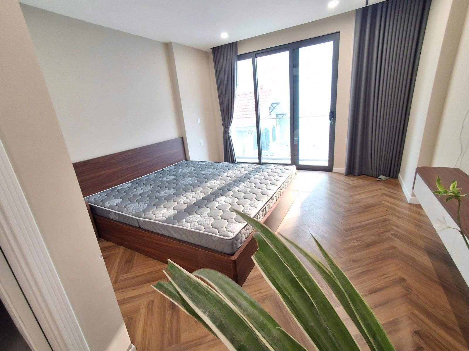 BÁN NHÀ HỒNG TIẾN, BỒ ĐỀ , LONG BIÊN, HÀ NỘI 60m² x 6 Tầng THANG MÁY, GARA Ô TÔ, NHỈNH 14 TỶ