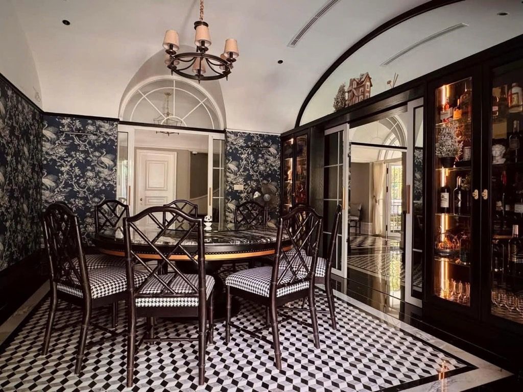 BÁN NHÀ BÁT KHỐI, LONG BIÊN 100M2- 3 Tầng- MẶT HỒ, Ô TÔ TRÁNH-22.x Tỷ