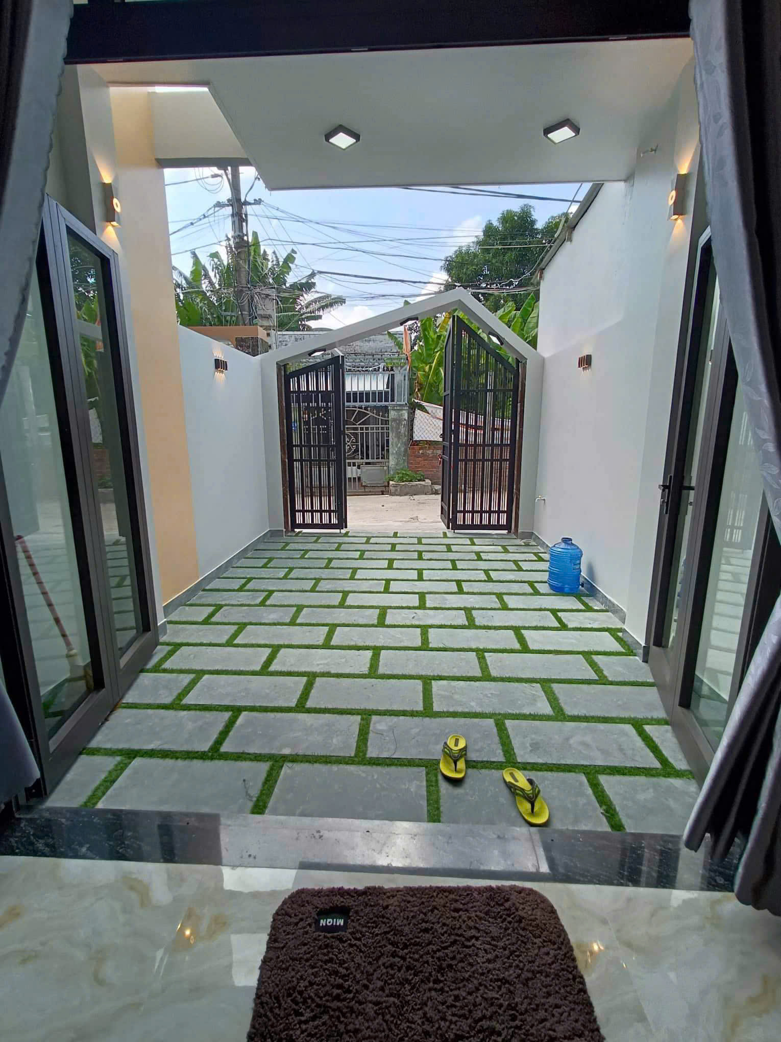 HẠ CHÀO 100 TRIỆU – NHÀ KIỆT Ô TÔ TÔ HIỆU- ĐÀ NẴNG, GIÁ CỰC TỐT-4