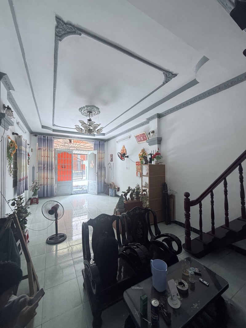 Bán nhà 85m2 , 2 tầng, 3PN tại đường số 34, Linh Đông, Thủ Đức. TP HCM, SHR. Giá 5,69  tỷ.