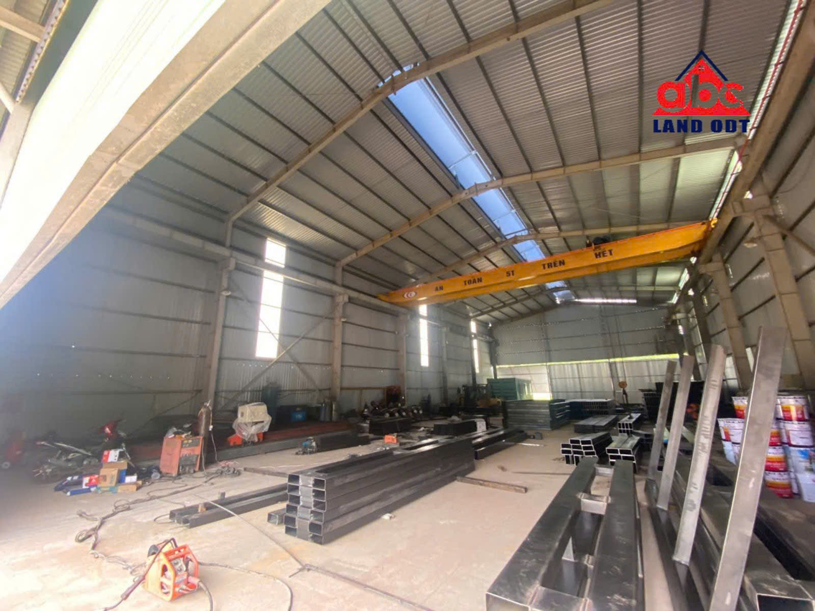 XN387 cho thuê nhà xưởng sản xuất, khung thép lớn, có sẵn cầu trục thích hợp SX , Kho thép