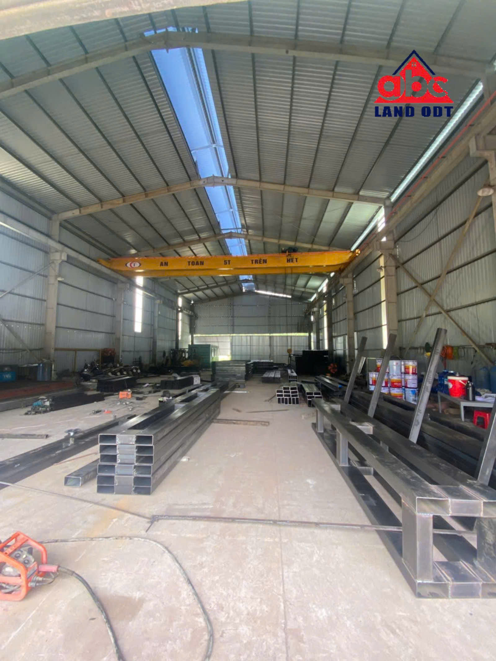 XN387 cho thuê nhà xưởng sản xuất, khung thép lớn, có sẵn cầu trục thích hợp SX , Kho thép