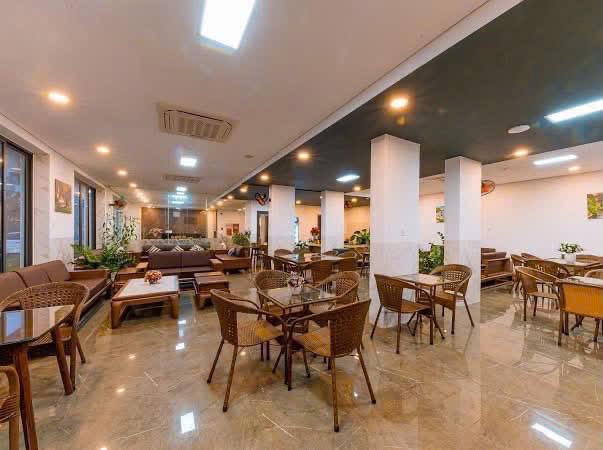 KHÁCH SẠN 40 PHÒNG TẠI KĐT AN BÌNH TÂN – DÒNG TIỀN ỔN ĐỊNH 210 TRIỆU/THÁNG
 - Vị trí đắc địa tại Khu đô thị An Bình Tân, khu vực an ninh, dân cư phát triển, cửa ngõ vào trung tâm TP. Nha Trang, thuận tiện kết nối sân bay và các tuyến giao thông chính