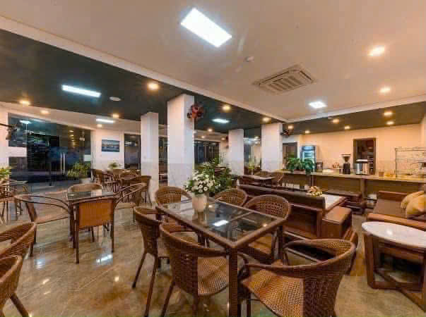 KHÁCH SẠN 40 PHÒNG TẠI KĐT AN BÌNH TÂN – DÒNG TIỀN ỔN ĐỊNH 210 TRIỆU/THÁNG
 - Vị trí đắc địa tại Khu đô thị An Bình Tân, khu vực an ninh, dân cư phát triển, cửa ngõ vào trung tâm TP. Nha Trang, thuận tiện kết nối sân bay và các tuyến giao thông chính