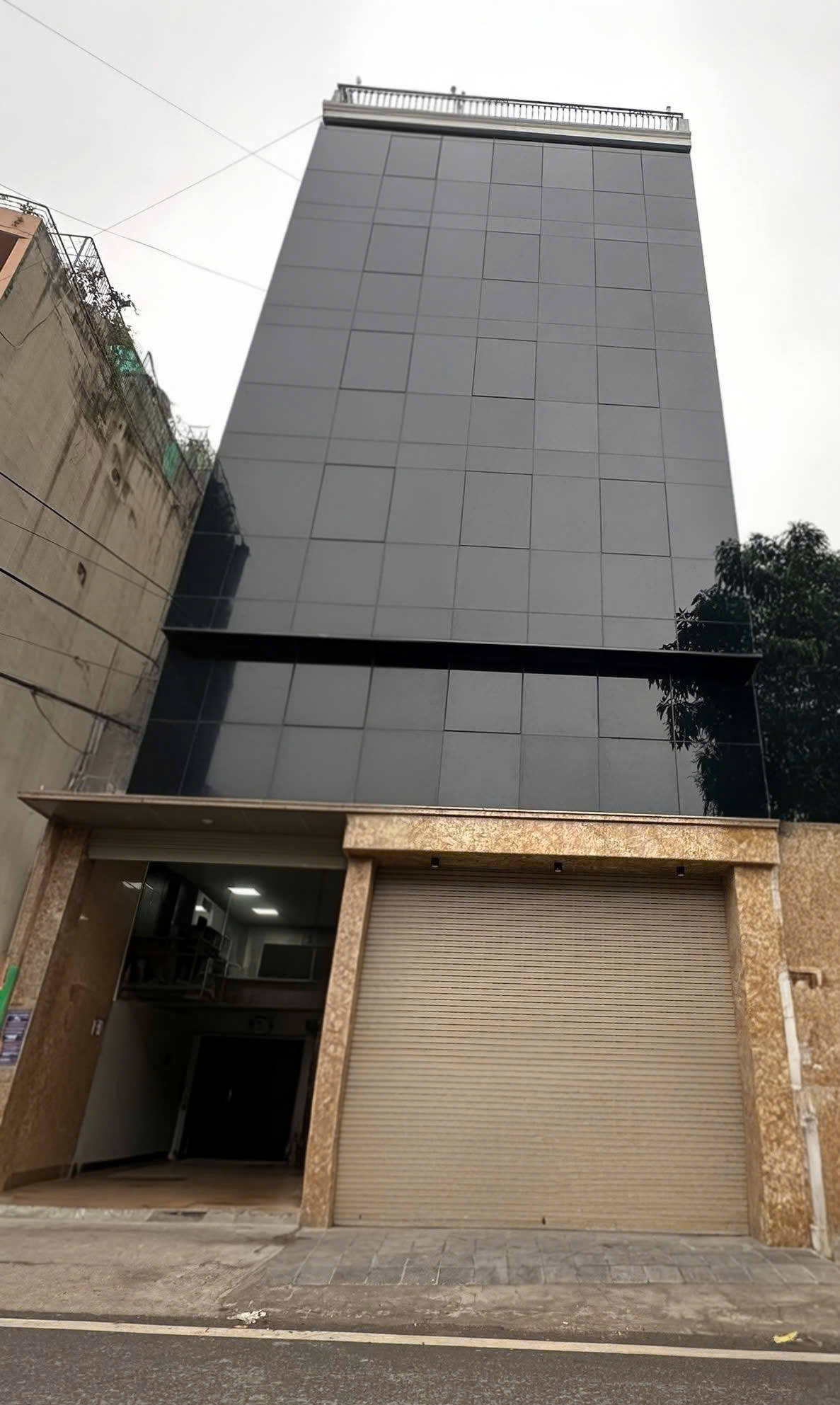 Cho thuê nhà, THANG MÁY, 148m2- 6T, Nguyễn Tuân, Vũ Trọng Phụng -67 tr