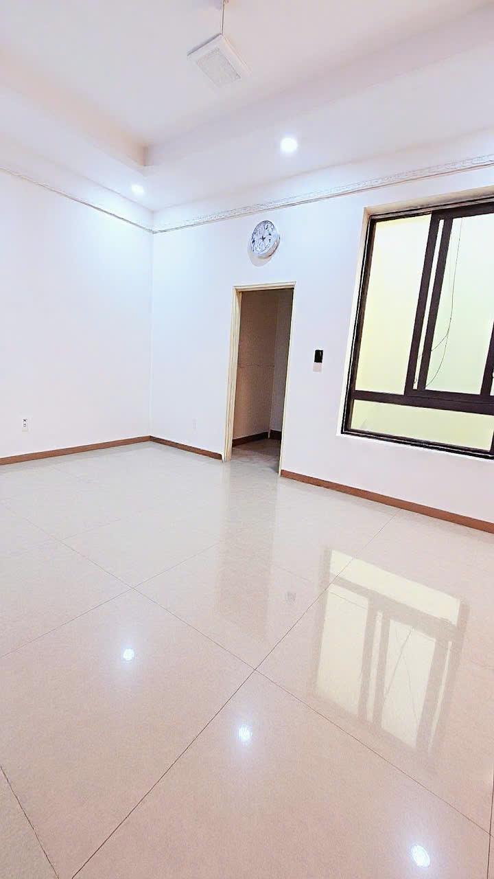 Nhà phố 2 tầng, hàng xóm Vạn Phúc - 55m2 – Nhỉnh 6 tỷ - Đường 6m – Ôtô dậu trước nhà-3