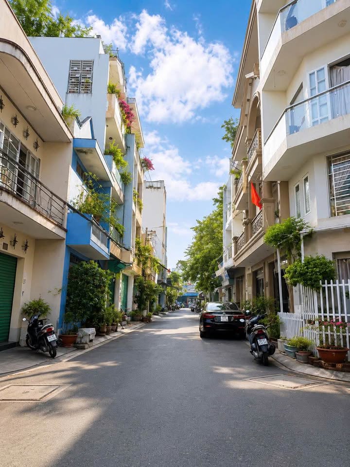 BÁN NHÀ LÊ THÚC HOẠCH – HẺM 8M THÔNG – 81M² – GARA Ô TÔ – CHỈ 8.X TỶ