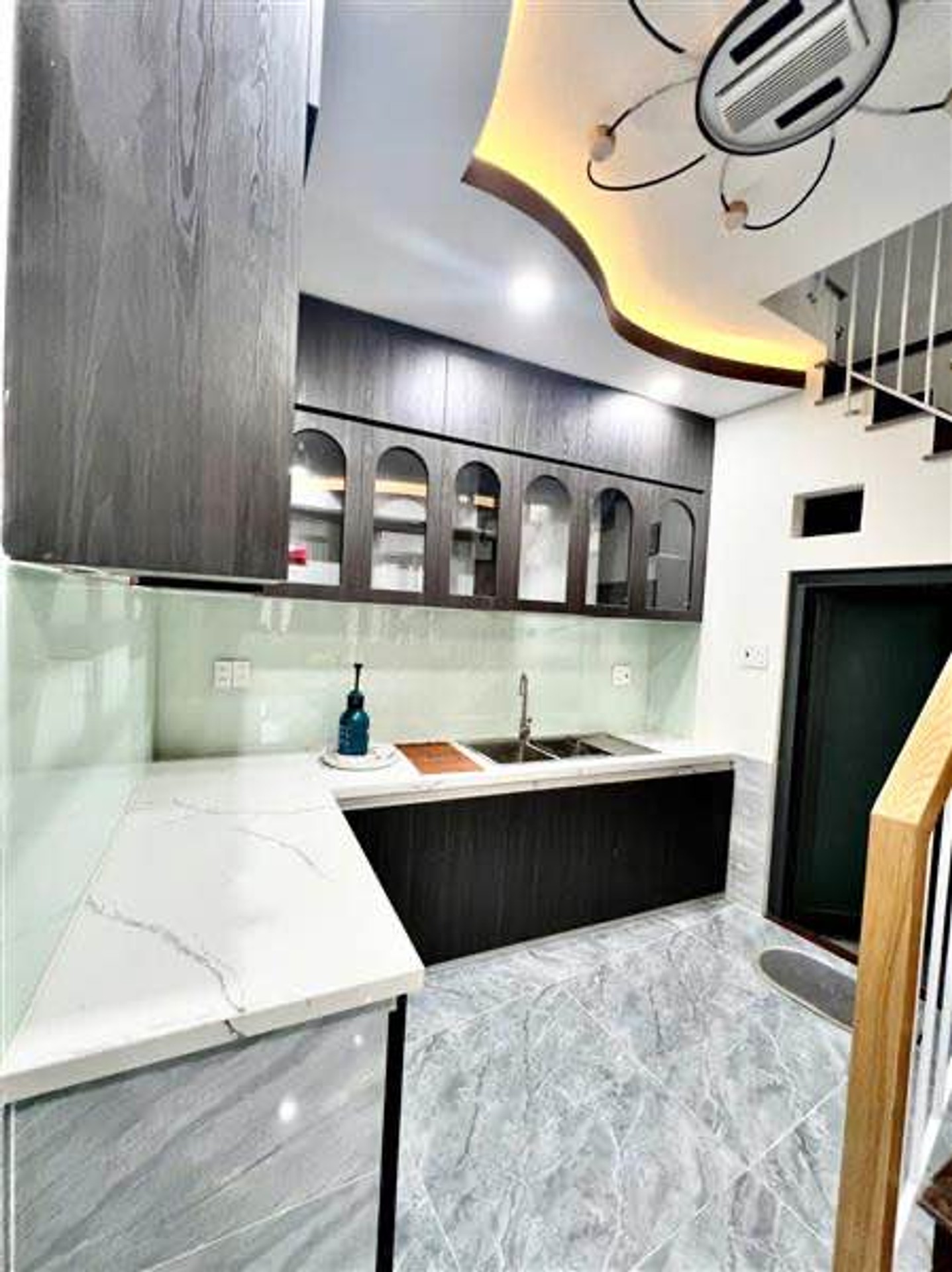 CC se duyên căn góc 2MT kinh doanh Tây Lân chỉ 5 đồng hơn xíu.