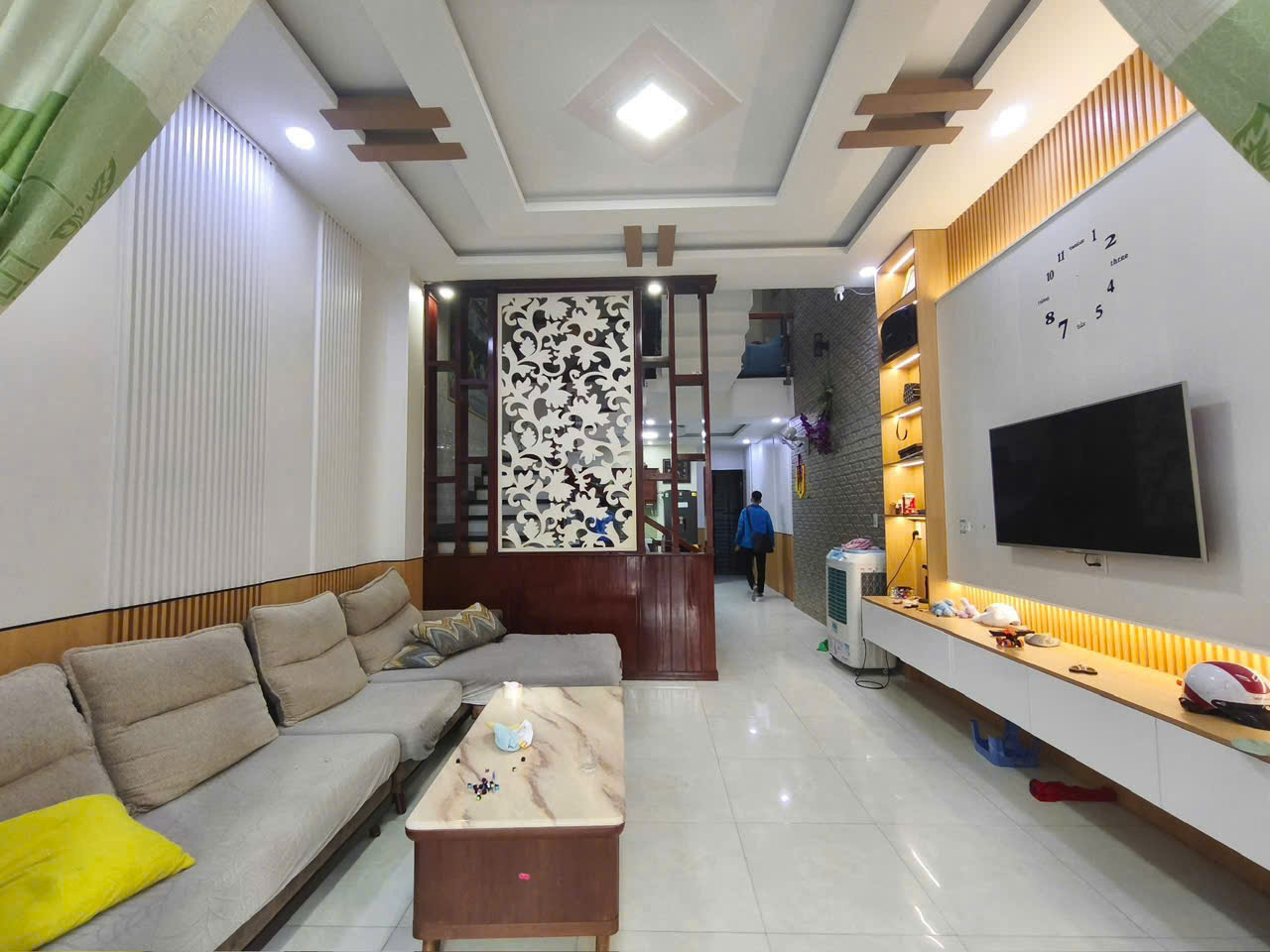 CHO THUÊ NHÀ FULL NỘI THẤT – 3 PHÒNG NGỦ – GARA Ô TÔ – CÁCH BIỂN CHỈ 5 PHÚT – HÒA MINH, LIÊN CHIỂU, ĐÀ NẴNG