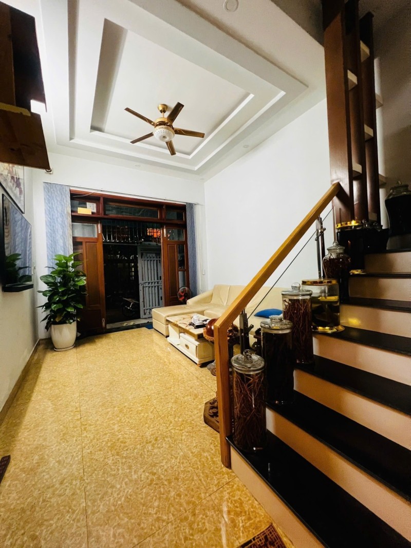Bán nhà 3 tầng đường Chu Văn An, Hiệp Phú, Q9, Thủ Đức, TP HCM. DT  52m2, SHR, giá 6,38 tỷ.