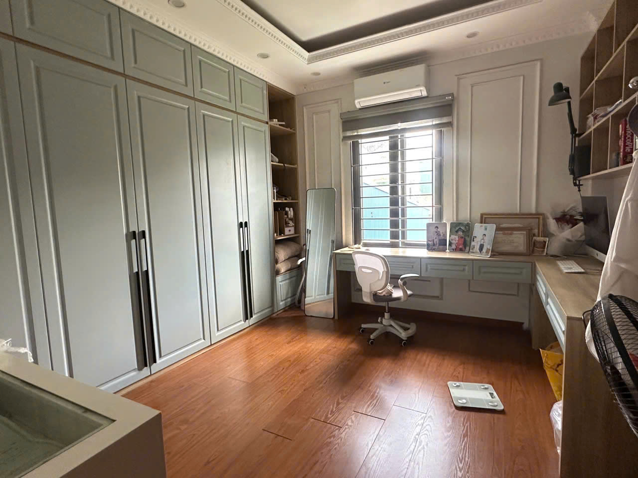 Chính Chủ Bán Nhà đẹp Tổ 12 Yên Nghĩa ,Hà Đông Diện tích đẹp, Full nội thất ,  điều hòa Vào ở ngay giá nhỉnh 11 Tỷ có thương lượng
