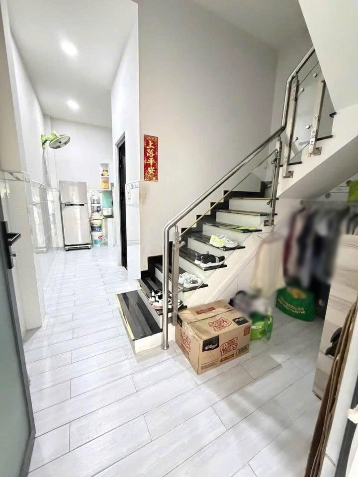 Nhà 2 lầu/ST 3.5*10m Âu Dương Lân P3Q8 P.Chánh Hưng