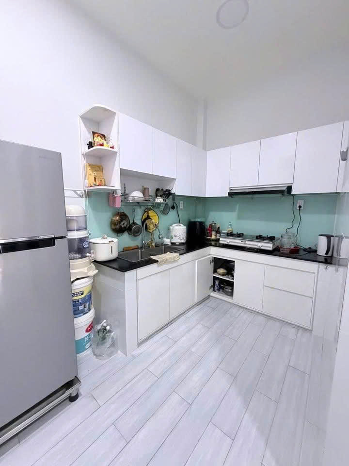 Nhà 2 lầu/ST 3.5*10m Âu Dương Lân P3Q8 P.Chánh Hưng
