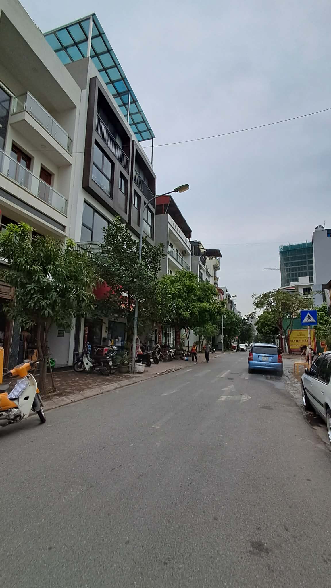 BÁN  NHÀ PHÚC LỢI 81M2- 5 Tầng THANG MÁY- MẶT PHỐ KINH DOANH- 23.5 TỶ