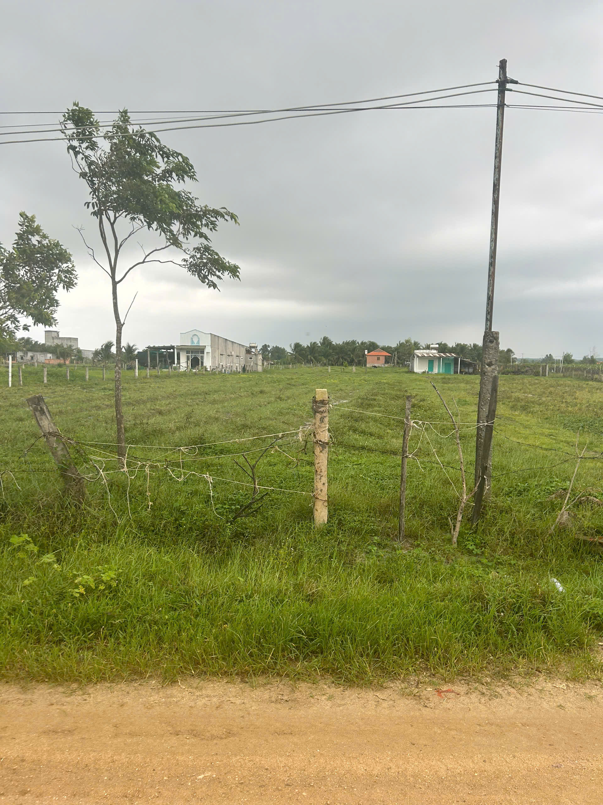 Bán 500m2 đất thổ cư hẻm Nguyễn Tri Phương, LaGi giá đầu tư gần biển