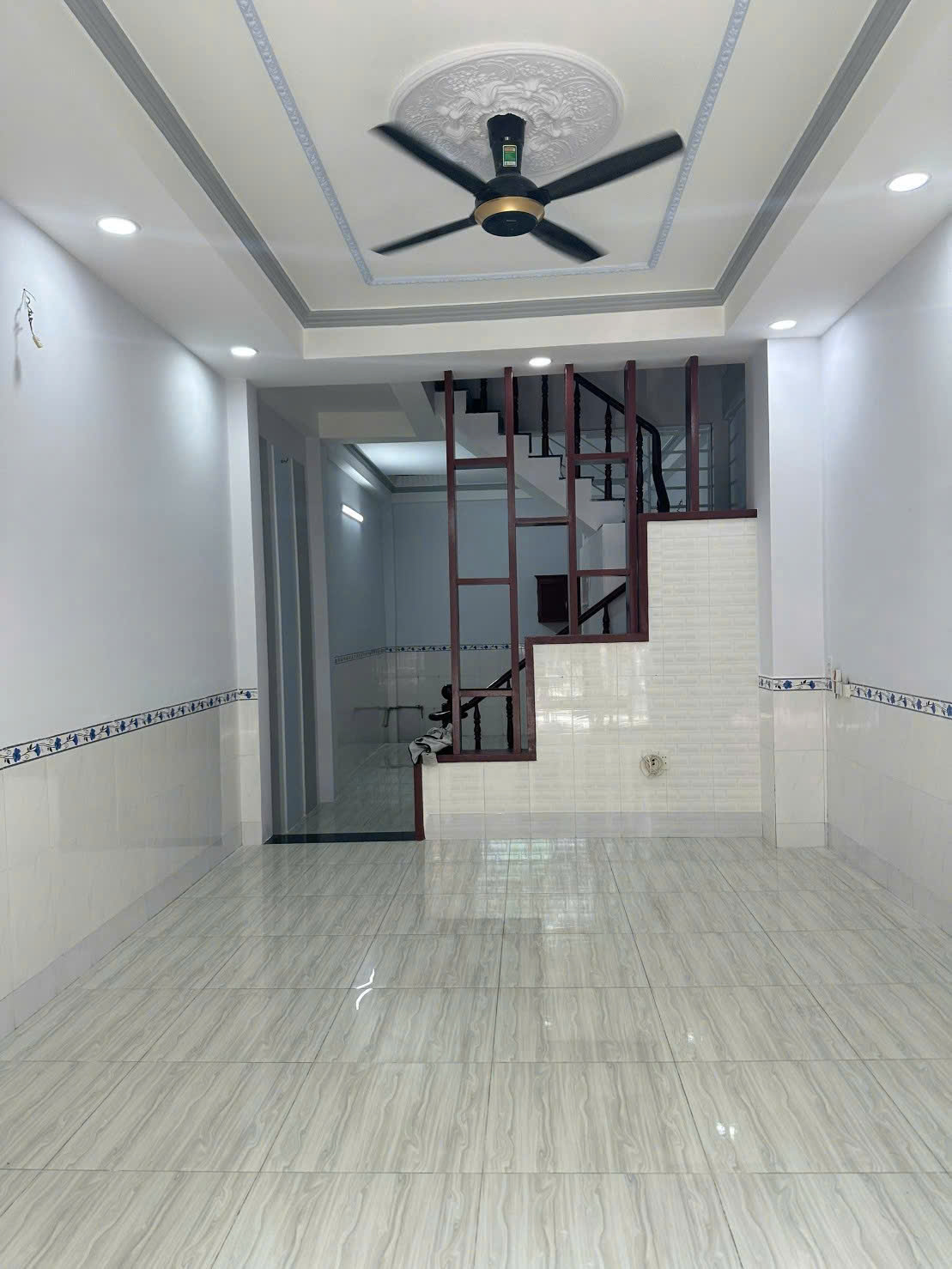 Bán nhà ngon hẻm xe hơi 8m to đẹp TL57, 4x14m, 2T đang cho thuê 5.5tr/th, chỉ nhỉnh 4Tỷ