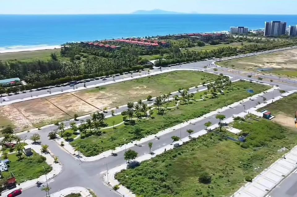 HÀNG ĐẸP - Lô Đất Đường Trần Quốc Hoàn - Phố biển Sơn Thuỷ