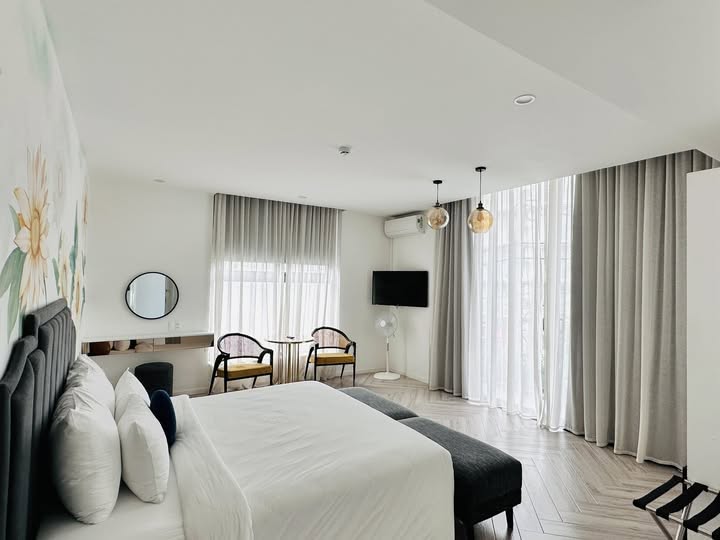 bán khách sạn bùi thị xuân kinh doanh 58 phòng đẹp xịn cách hồ xuân hương 400m 