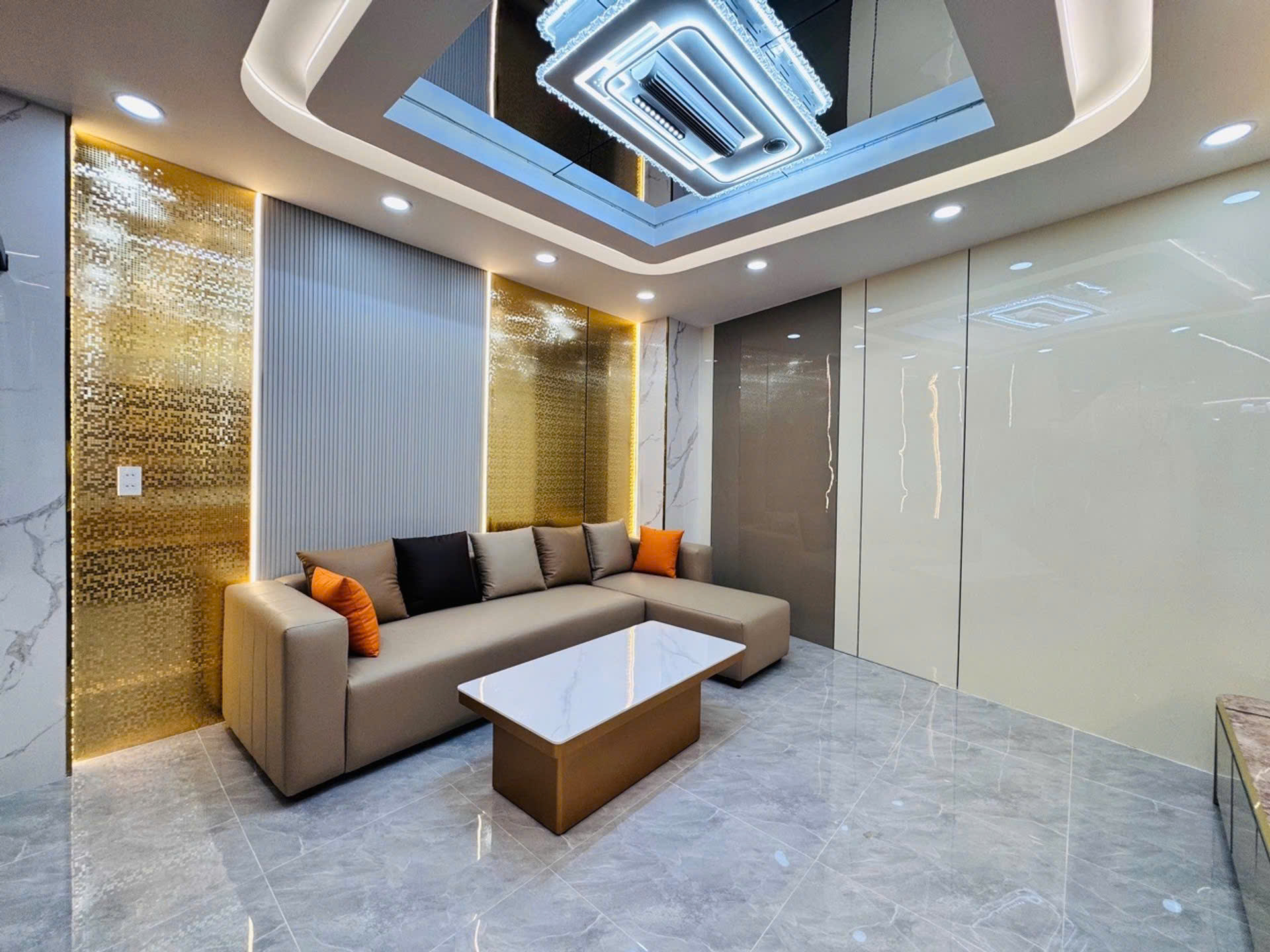 THÍCH QUẢNG ĐỨC SIÊU PHẨM PHÚ NHUẬN - OTO NGỦ NHÀ - 5 TẦNG - 50M2 - THANG MÁY - FULL NỘI THẤT - CHỈ 10.95 🧄