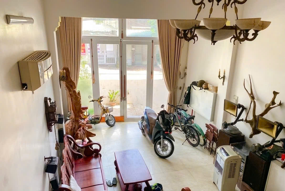 CHO THUÊ NHÀ KINH DOANH 1 TRỆT 3 LẦU, SÂN THƯỢNG, 5PN- MẶT TIỀN ĐƯỜNG TRẦN THỊ TRỌNG, P. 15, TÂN BÌNH-3