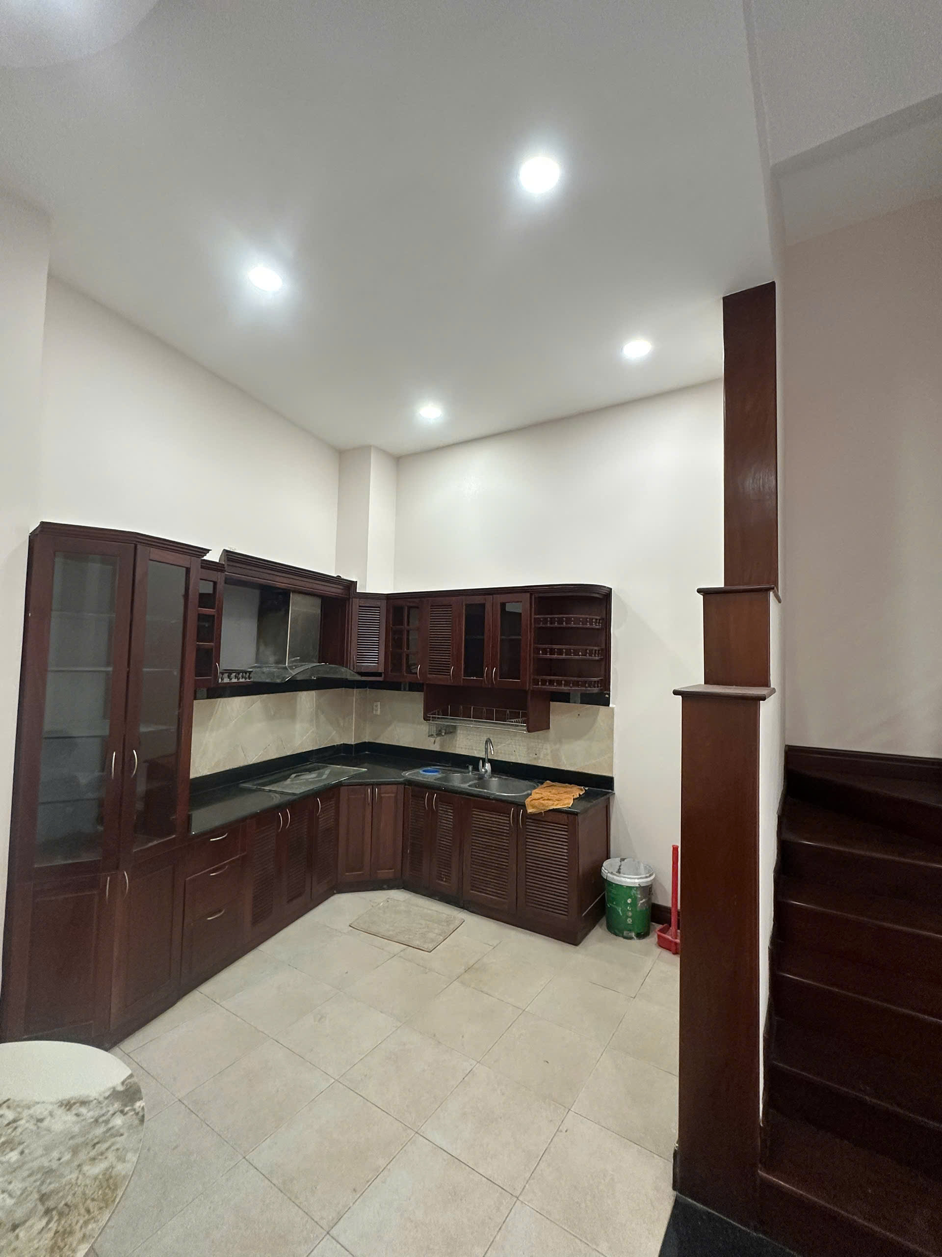 HIẾM CÓ! NHÀ HẺM XE TẢI TRẦN HƯNG ĐẠO PHƯỜNG CHỢ QUÁN - NGANG 4.7M - CHỈ CÓ 15,5 TỶ.