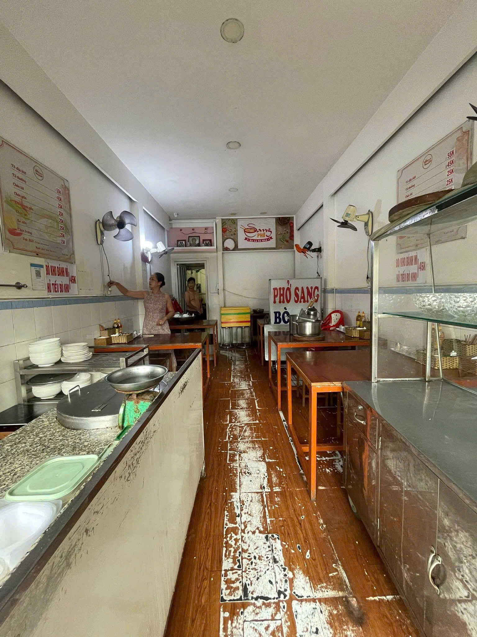 Bán nhà Mặt tiền Tây Thạnh - gần Lê Trọng Tấn, 3,7x31m, Cấp 4 - tiện xây, Sổ A4, chỉ 14,5 Tỷ.
