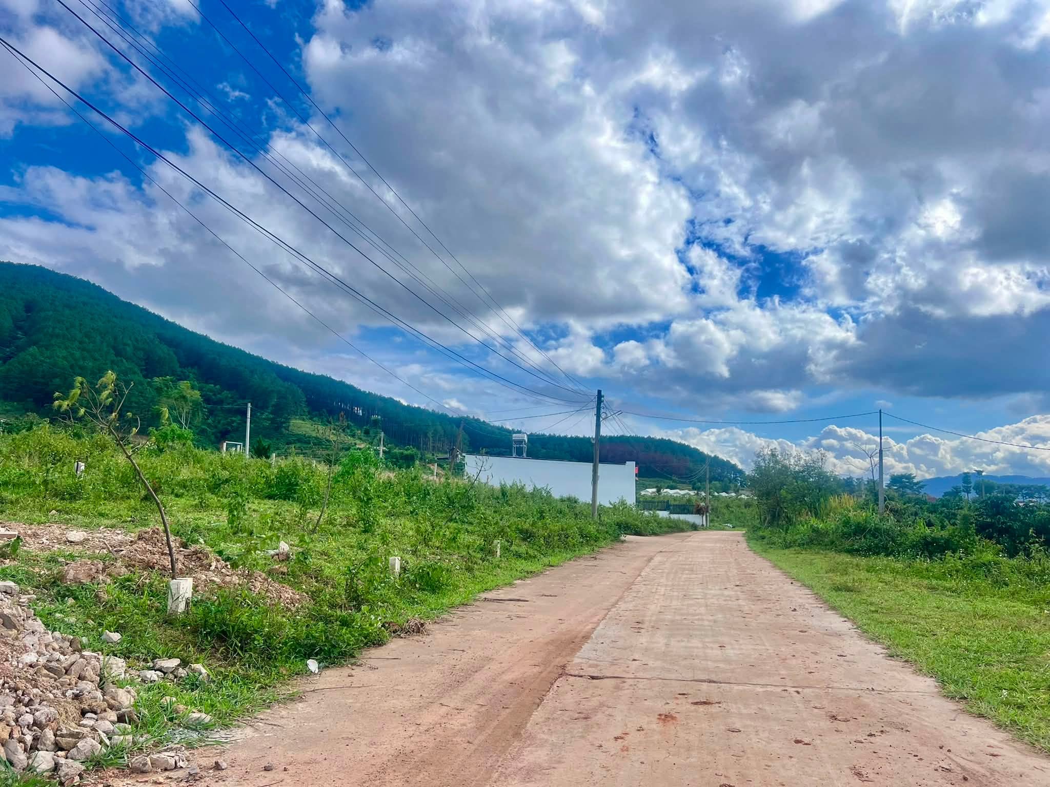 Cần Bán Đất Ven Đà Lạt 135m² Có 85m² Thổ Cư Hai Mặt Tiền, Khu Nghỉ Dưỡng Hiện Hữu-3