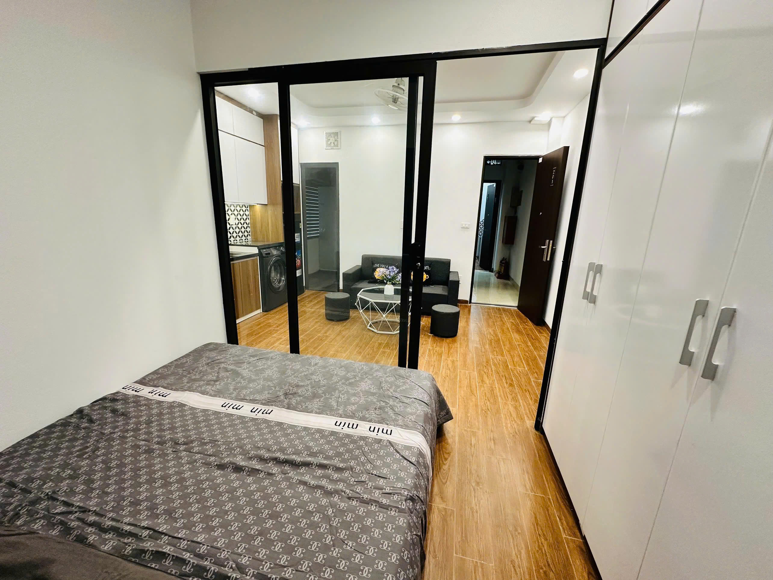 CHÍNH CHỦ CHO THUÊ CĂN HỘ STUDIO VÀ 1 PHÒNG NGỦ + 1 PHÒNG KHÁCH FULL NỘI THẤT – 358 BÙI XƯƠNG TRẠCH, THANH XUÂN