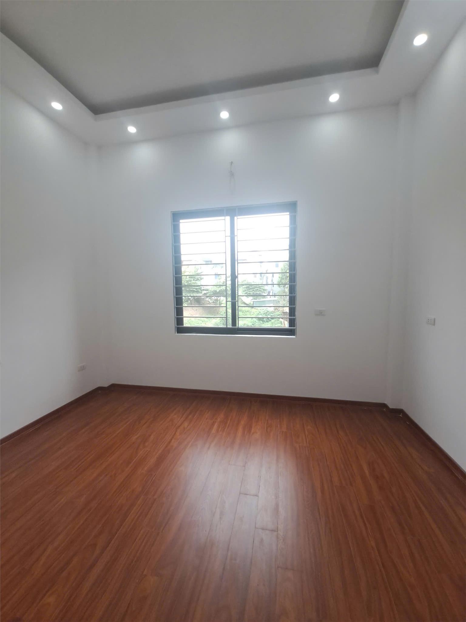 Bán nhà Ngọc Hồi - Hoàng Liệt, 40m² x 4,5 tầng, cả sân 57m²,  7,4 tỷ-3