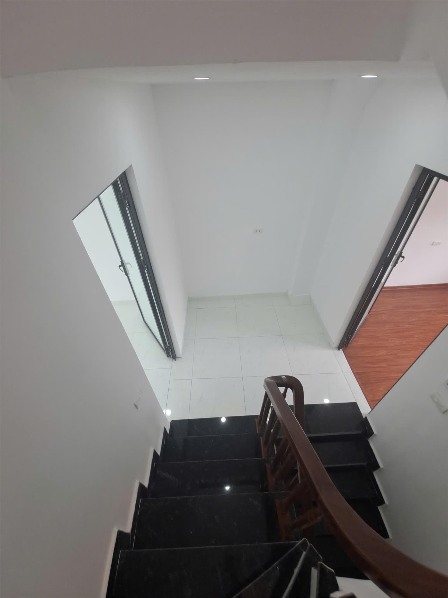 Bán nhà Ngọc Hồi - Hoàng Liệt, 40m² x 4,5 tầng, cả sân 57m²,  7,4 tỷ-4
