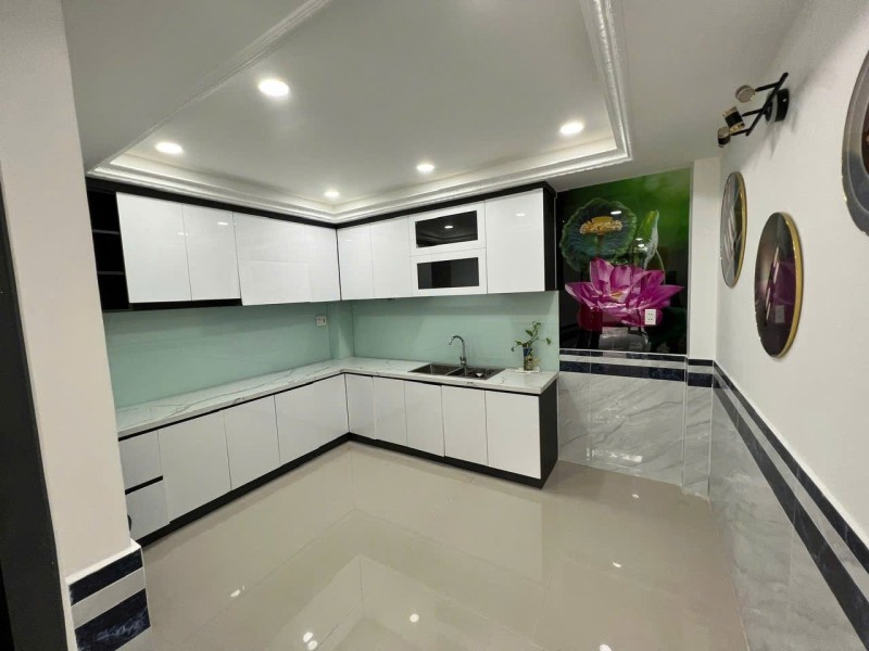 Bán Nhà Đẹp  6 Tầng Dòng Tiền 30Tr / Tháng Lạc Long Quân Quận 11 Đường 8m  Nhỉnh 9 Tỷ