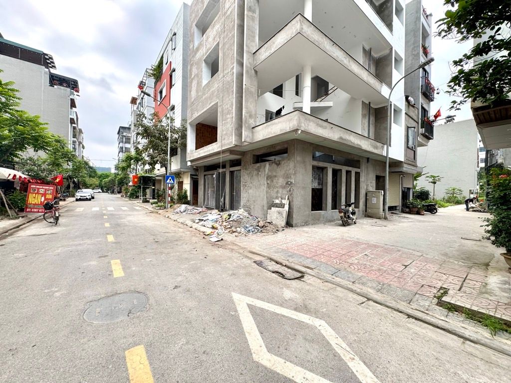 BÁN ĐẤT NGỌC THỤY 75M2- MT 5m- LÔ GÓC 3 THOÁNG- VỈA HÈ, Ô TÔ TRÁNH- 2X Tỷ