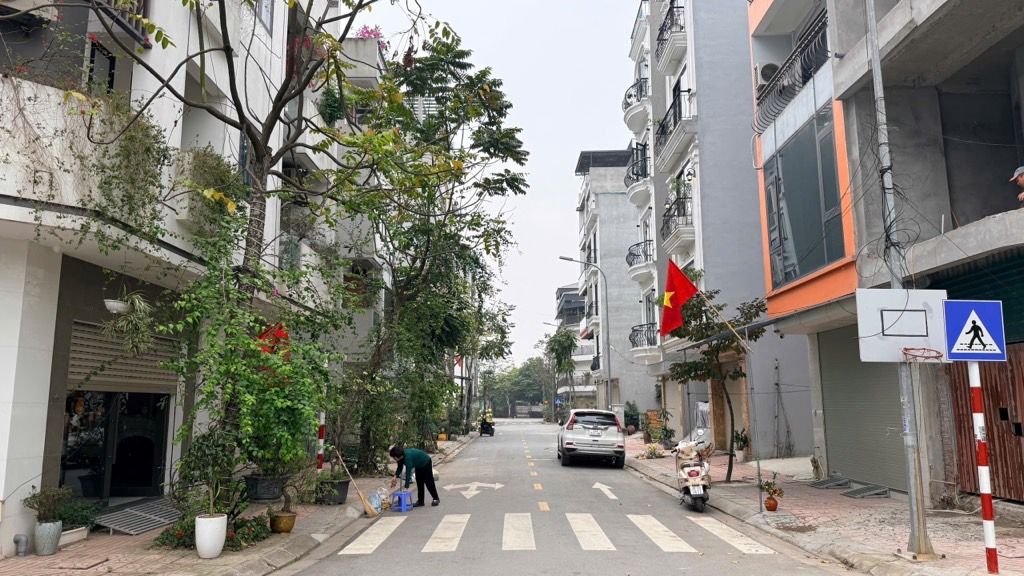 BÁN ĐẤT NGỌC THỤY 75M2- MT 5m- LÔ GÓC 3 THOÁNG- VỈA HÈ, Ô TÔ TRÁNH- 2X Tỷ