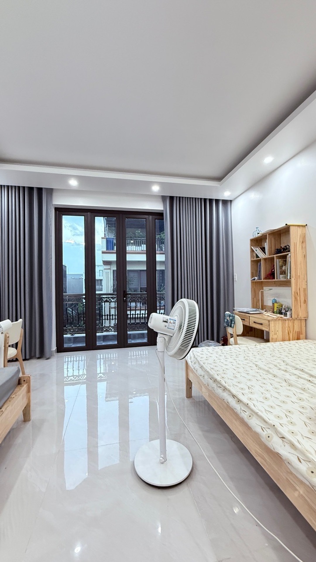 SIÊU PHẨM NHÀ ĐẸP 4 TẦNG ĐỘC LẬP TẠI PHÂN LÔ HỒ ĐÁ – HỒNG BÀNG, HẢI PHÒNG-3