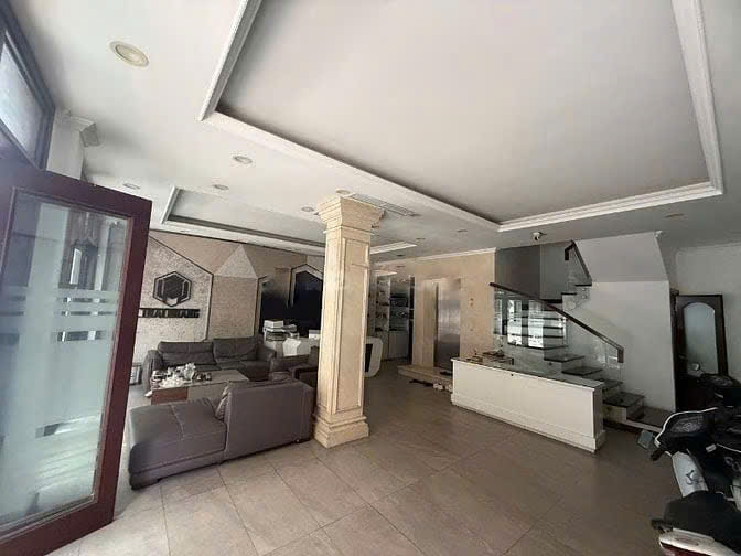 LinhHK Cho Thuê Nhà Pháp Cổ dt100m² MT5m 70tr