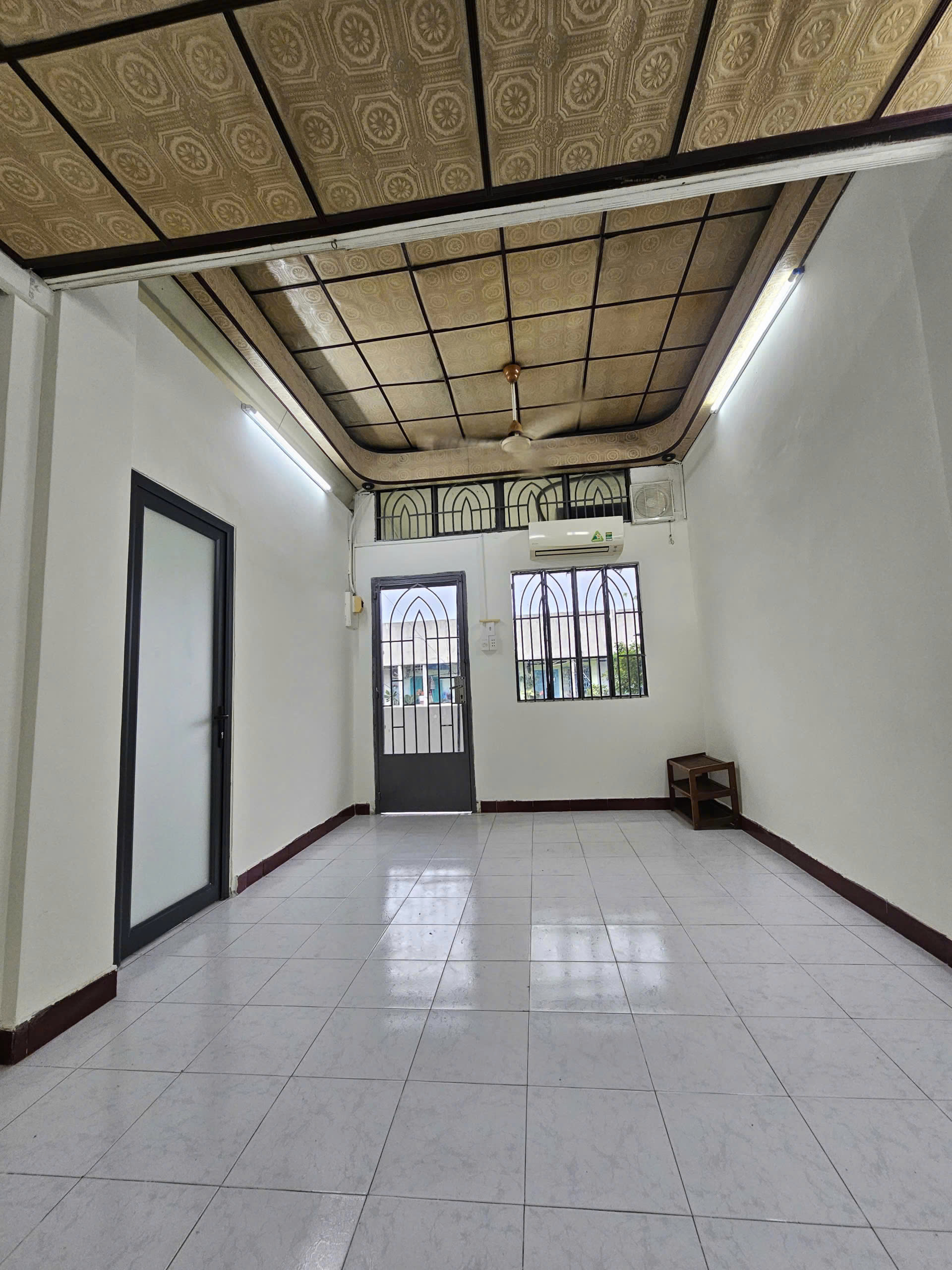 Cần bán căn hộ tại đường Trần Bình Trọng, Quận 5, TP. Hồ Chí Minh.-3