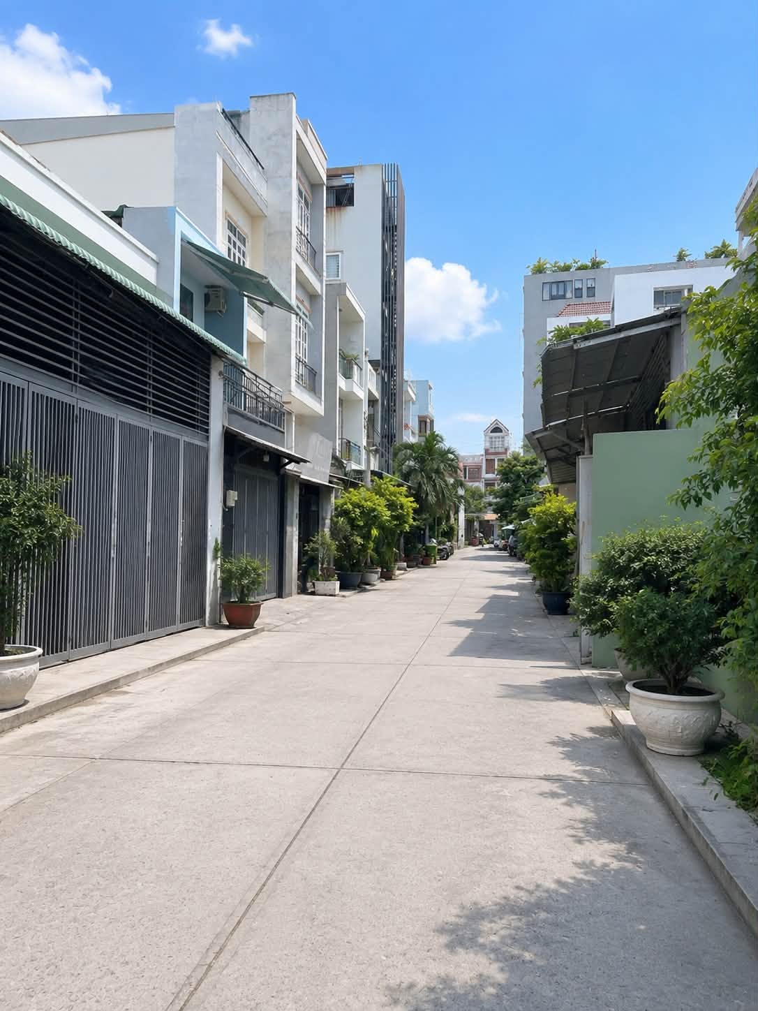 BÁN NHÀ HẺM 8M THÔNG GIÁP LÊ THÚC HOẠCH TÂN PHÚ 93M² (4.3X22) GIÁ CHỈ 7.3 TỶ