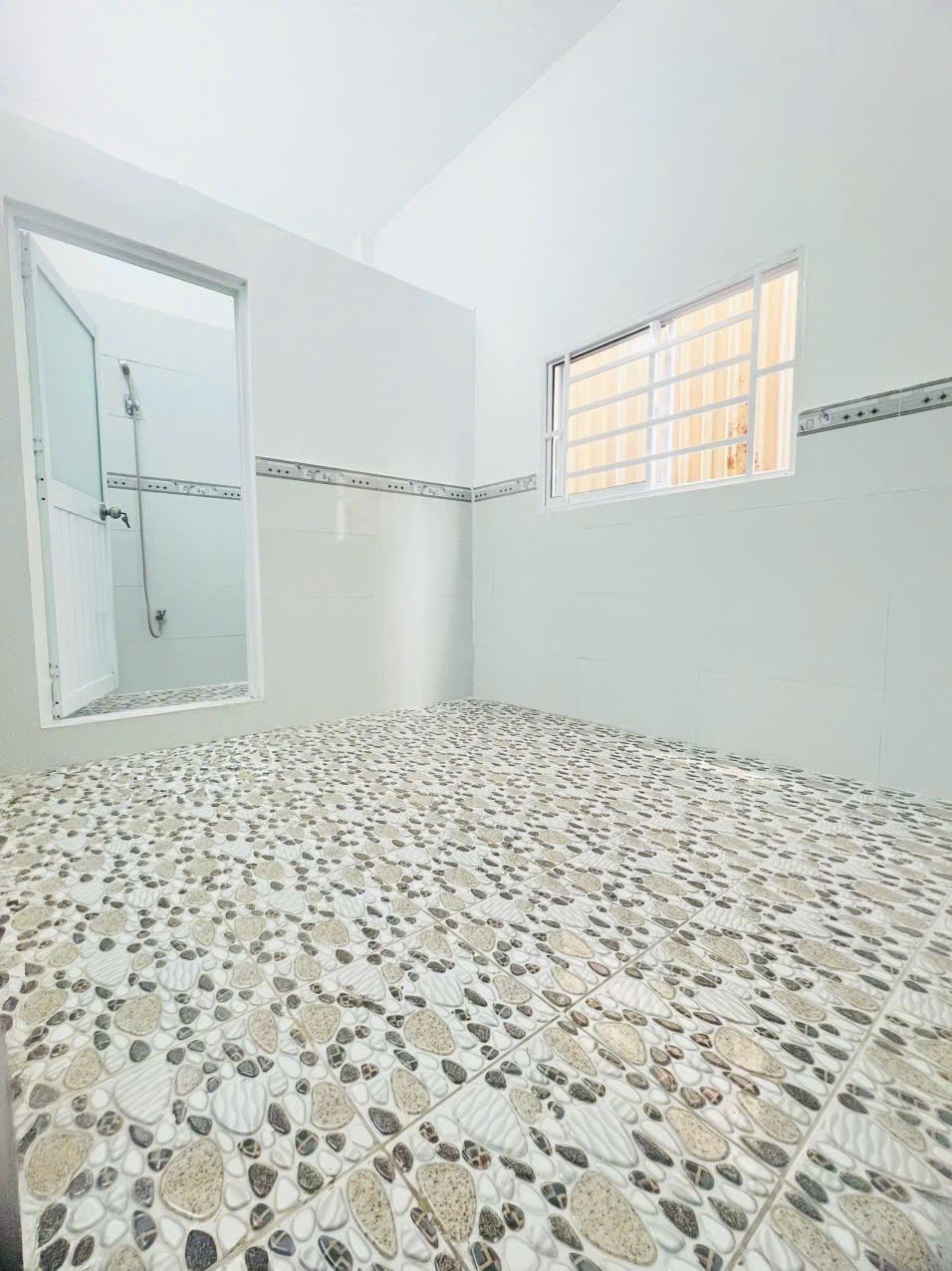 Nhà Xinh hàng xóm Vạn Phúc - 48m2 – Nhỉnh 4 tỷ - Khu vực có nhiều chung cư, Tiện ích đầy đủ-3