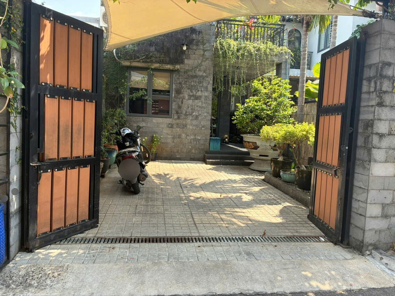 NHÀ ĐẸP- GIÁ TỐT BÁN NHANH NHÀ  SỔ HỒNG RIÊNG tại Thành phố Thủ Dầu Một, Bình Dương