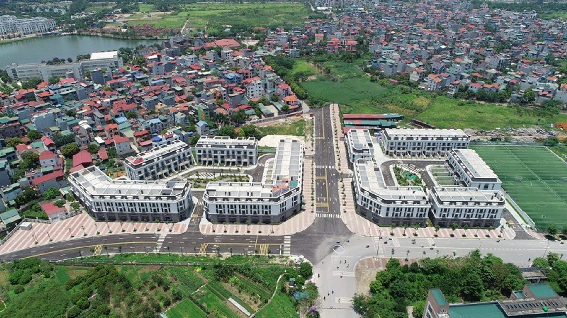 BÁN NHÀ LIỀN KỀ THẠCH BÀN 130M2- 4 TẦNG- Ở SƯỚNG- 29.5 TỶ,