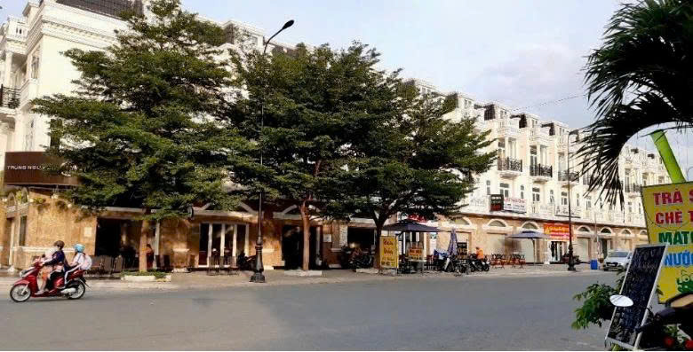 Chính chủ cho thuê mặt bằng Dĩ An, mặt tiền đường 25m, 3 tầng 245 m2, 22 triệu/tháng-4