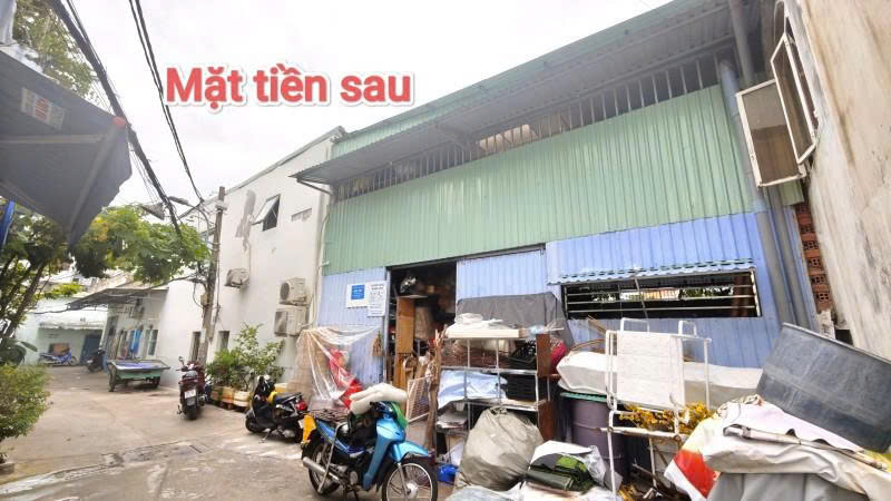 Bán nhà Mặt tiền Kênh - địa chỉ Nguyễn Văn Luông, Cv Bình Phú, 19x20m, Cấp 4 - chỉ 29,9 Tỷ.