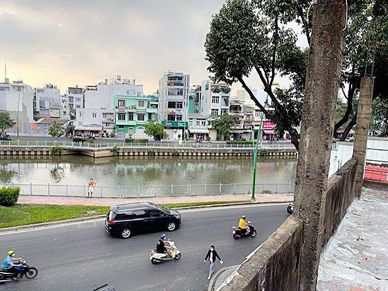 BÁN NHÀ 2 TẦNG MTKD Đ.TRƯỜNG SA & TRẦN QUANG DIỆU, QUẬN 3 - NGANG LỚN 10M*8M VUÔNG ĐẸP - FULL THỔ CƯ -GIANG GIANG:0938676685-3