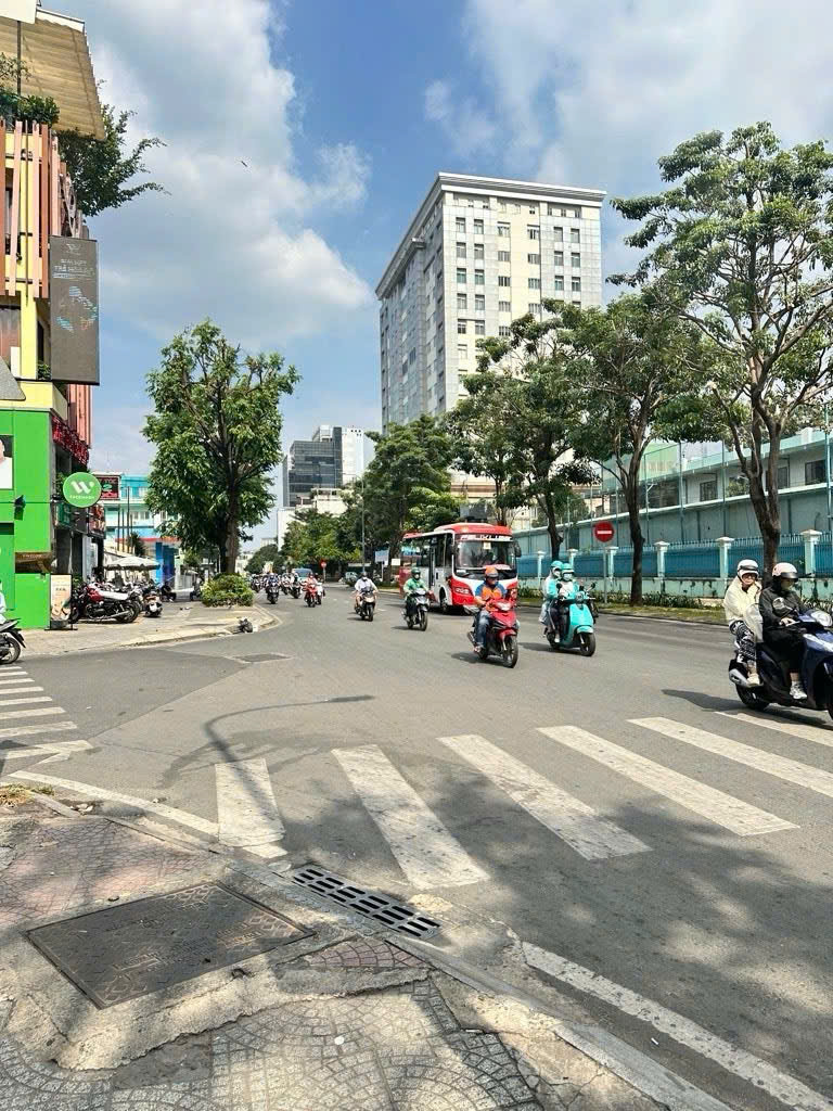 HIẾM - BÁN NHÀ MẶT TIỀN Đ.VÕ THỊ SÁU, P.TÂN ĐỊNH, QUẬN 1 - DT 52M2 FULL THỔ CƯ - SH VUÔNG ĐẸP - CHÍNH CHỦ 0938676685 GIANG GIANG-3