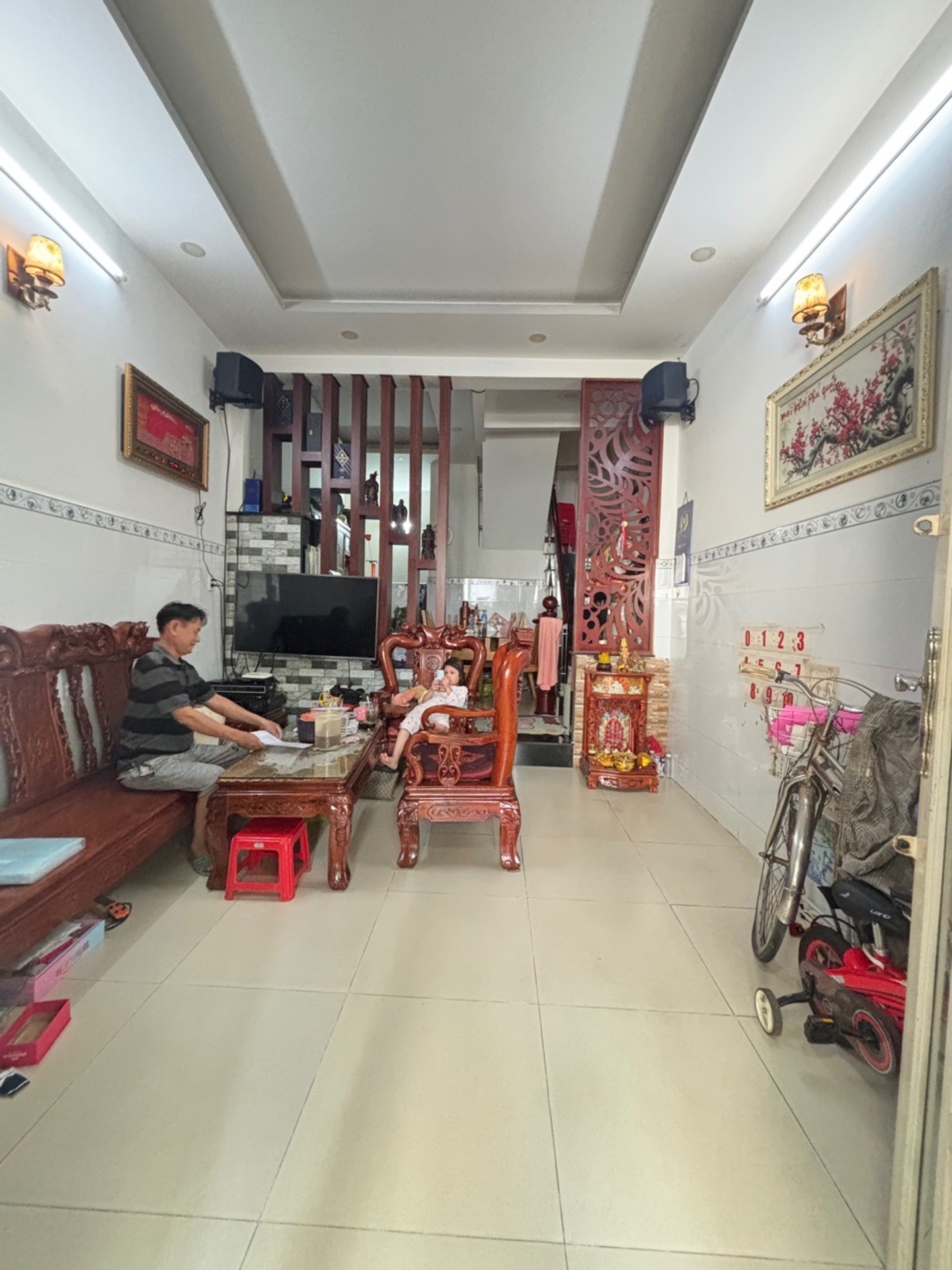 Giải cứu chủ A/C ơi.Nhà ngay Phan Anh chủ xây tâm huyết,hẻm oto đậu cửa,35m nở hậu tài lộc chỉ 4ty750(TL).